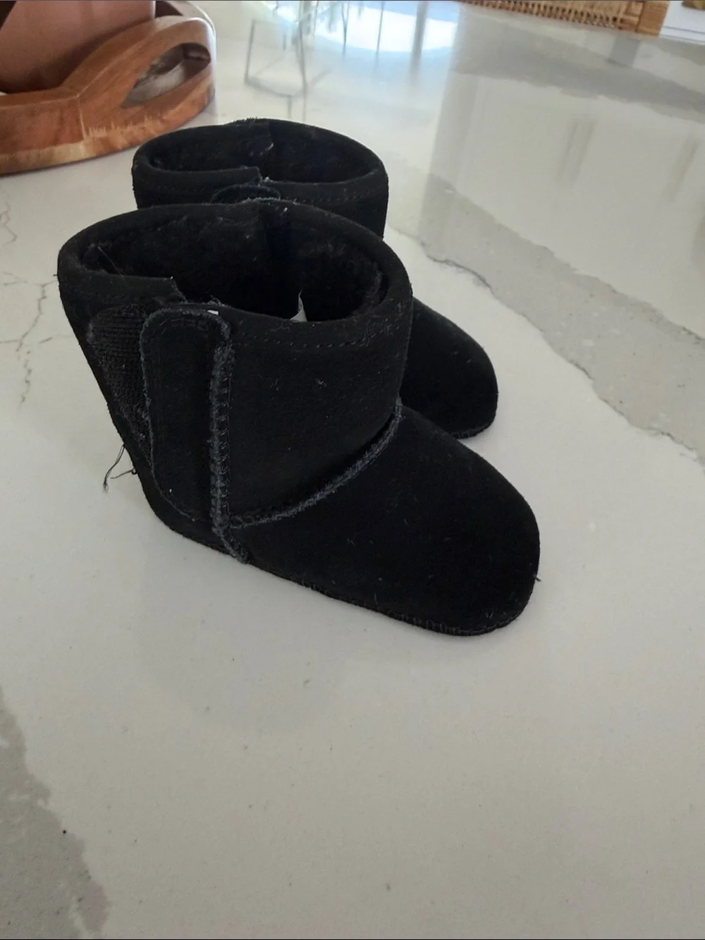 UGG soft black